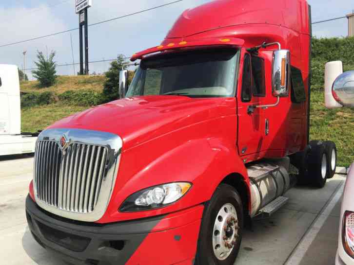 NAVISTAR PROSTAR (2013)