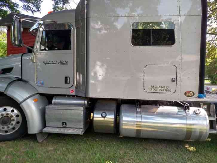 Peterbilt 386 (2012)