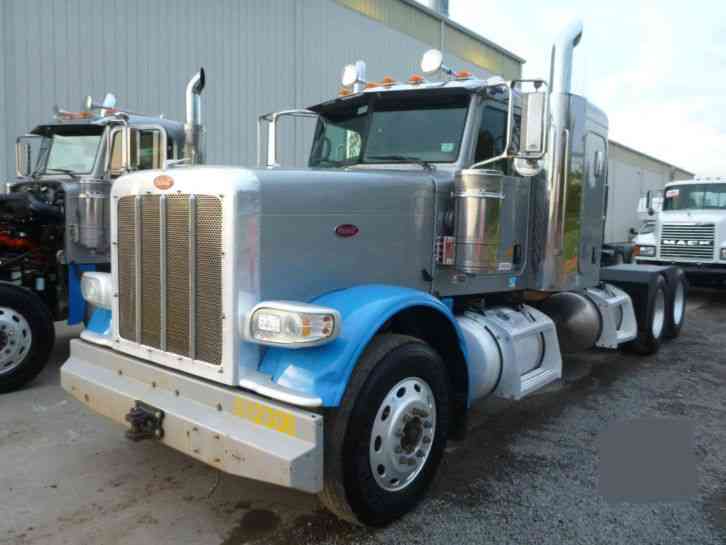 Peterbilt 388 (2012)