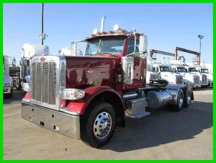 Peterbilt 388 (2012)