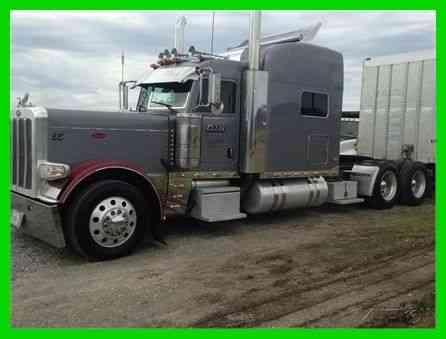 Peterbilt 389 (2012)