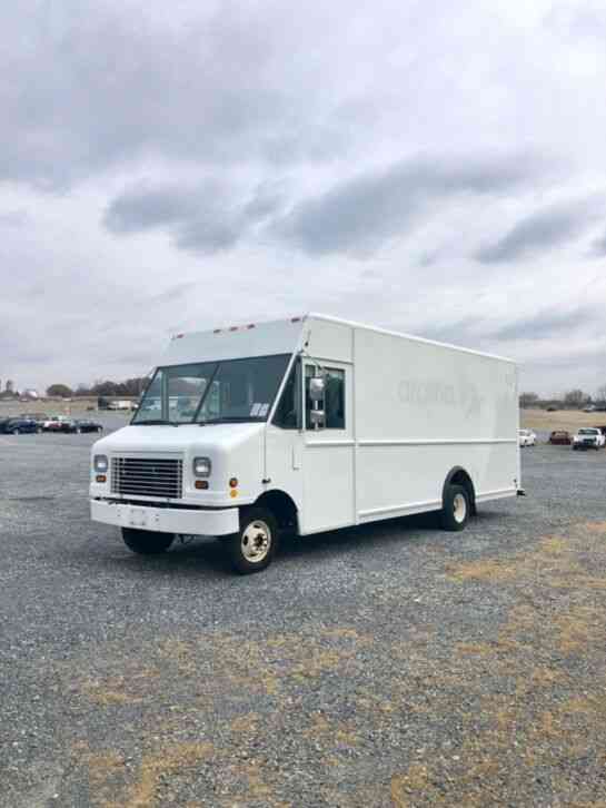 UTILIMASTER STEP VAN (2012)