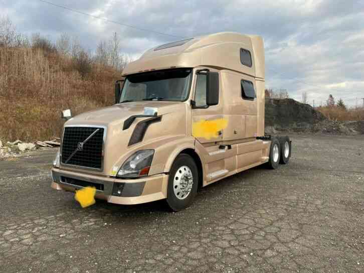 Volvo vnl 780, 10 Speed manual (2012)