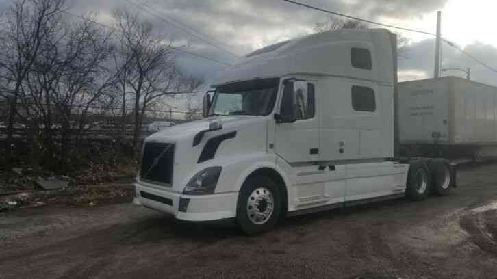 Volvo VNL64T780 (2012)