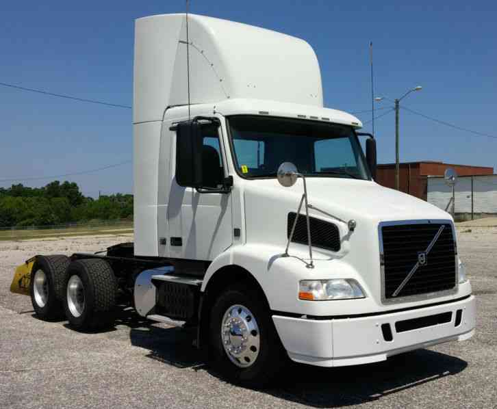 Volvo VNM64T200 (2012)