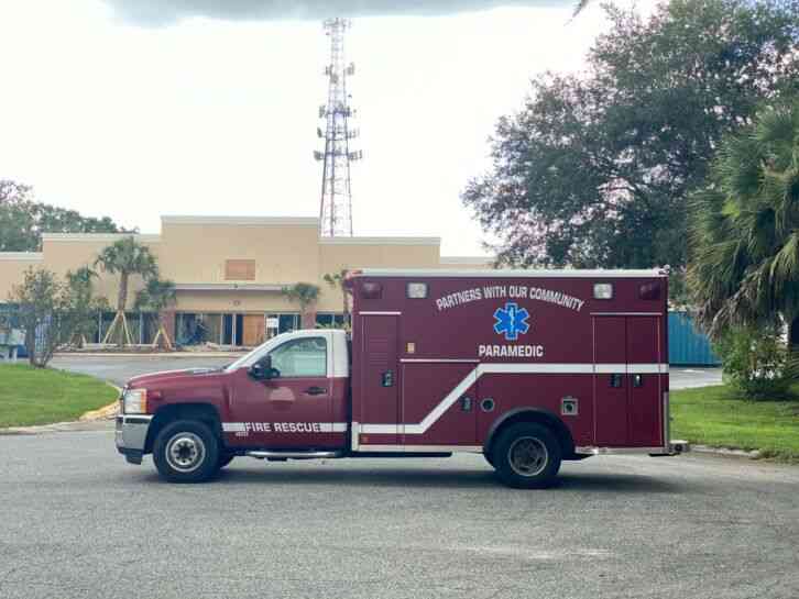 Chevrolet 3500HD Ambulance (2013)