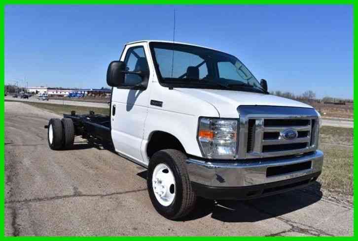 Ford E-450 Cab and Chassis (2013)
