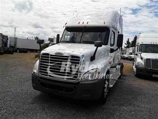 FREIGHTLINER CASCADIA 125 -- (2013)