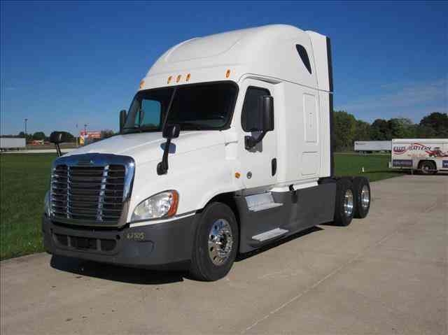 Freightliner CASCADIA -- (2013)