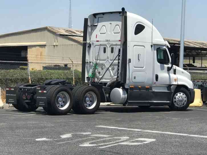 Freightliner CASCADIA (2013)