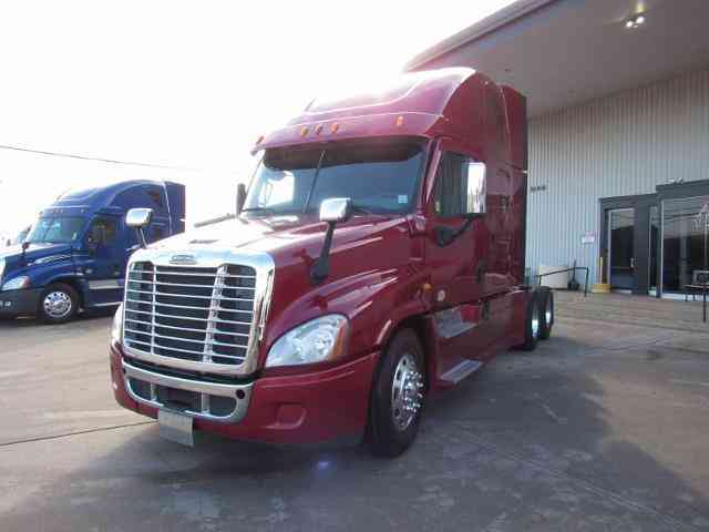 Freightliner CASCADIA -- (2013)