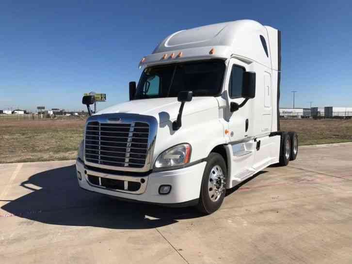 FREIGHTLINER CASCADIA -- (2013)