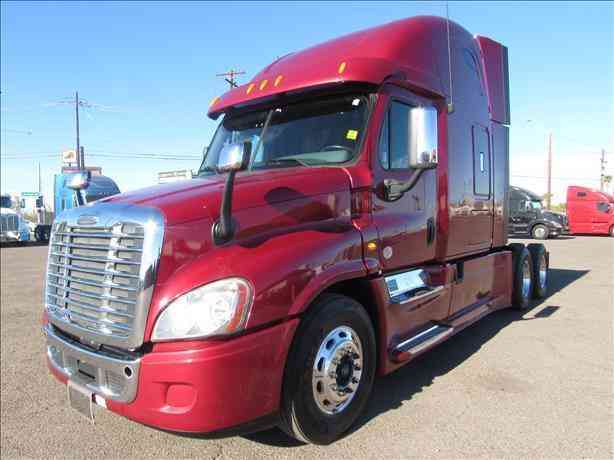 Freightliner CASCADIA -- (2013)