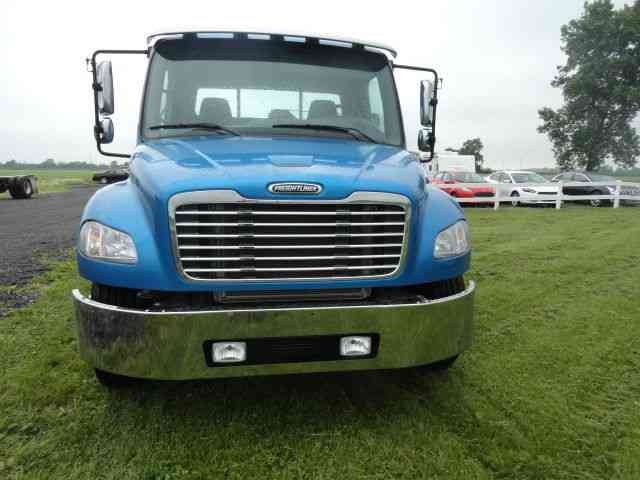 Freightliner M2-106 (2013)