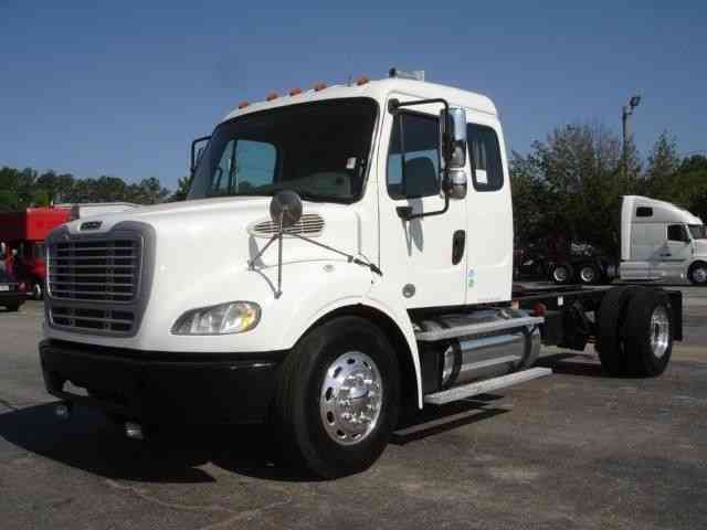 Freightliner M2-112 -- (2013)