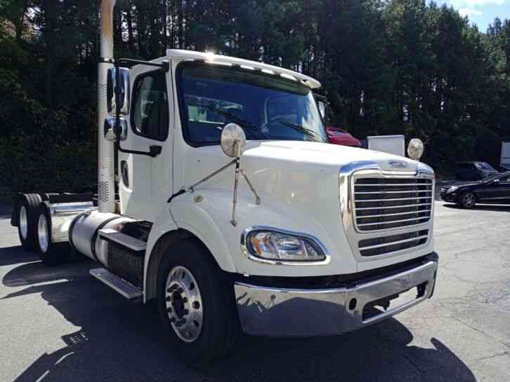 Freightliner M2 112 6x4 T/A Day Cab Truck Tractor (INCLUDES 1 YR WARRANTY) (2013)