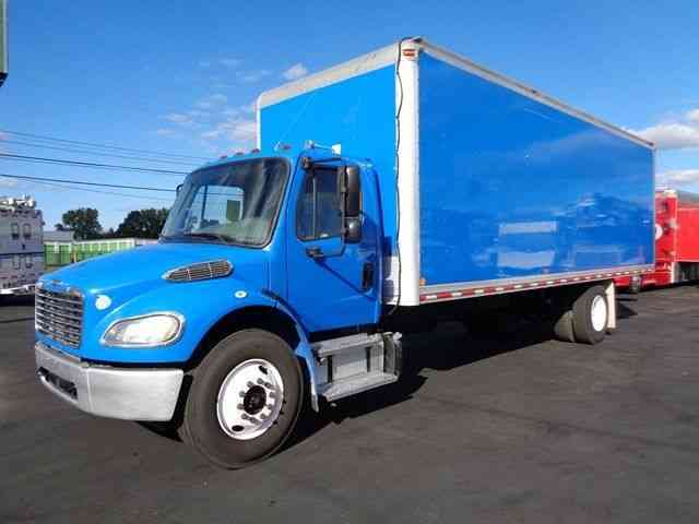 FREIGHTLINER M2106 26' BOX TRUCK (2013)