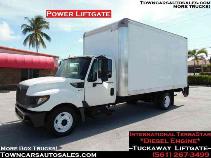 International TerraStar DIESEL Box Truck W/Liftgate (2013)