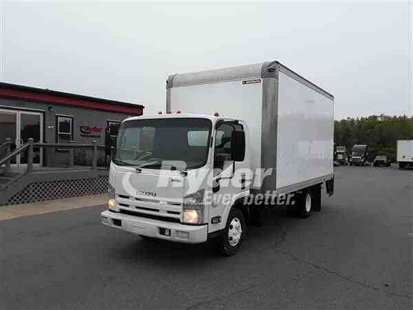 ISUZU NPR HD -- (2013)