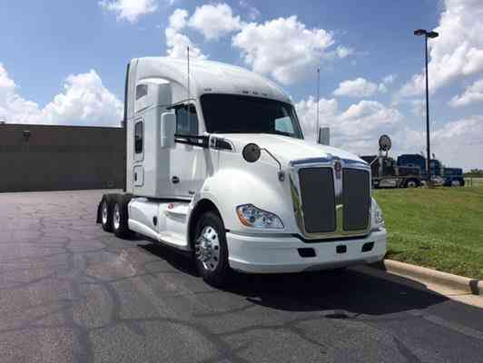 Kenworth T680 -- (2013)