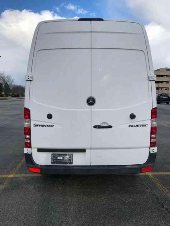 Mercedes-Benz SPRINTER (2013) : Van / Box Trucks