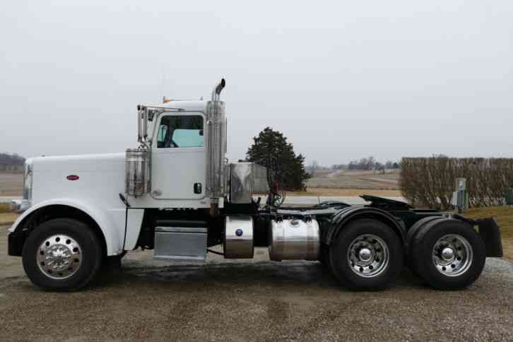 Peterbilt 388 (2013)