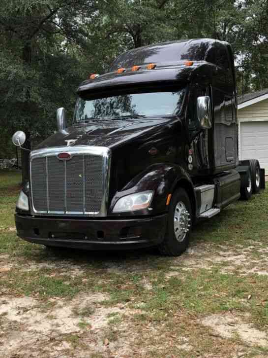 Peterbilt 587 with Cummins 450 hsp ISX (No Reserve) (2013)