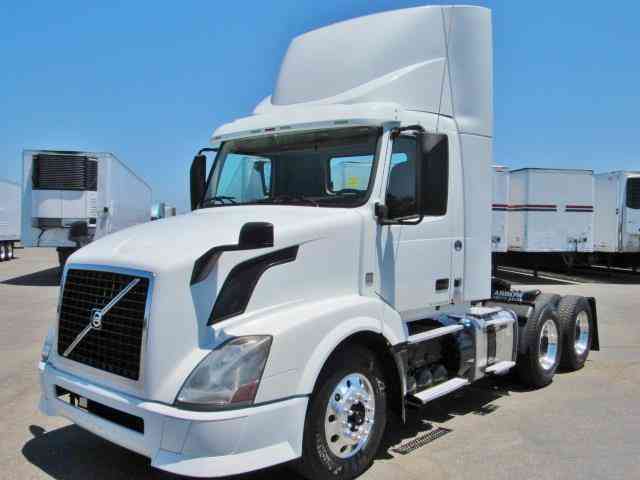 Volvo VNL300 -- (2013)