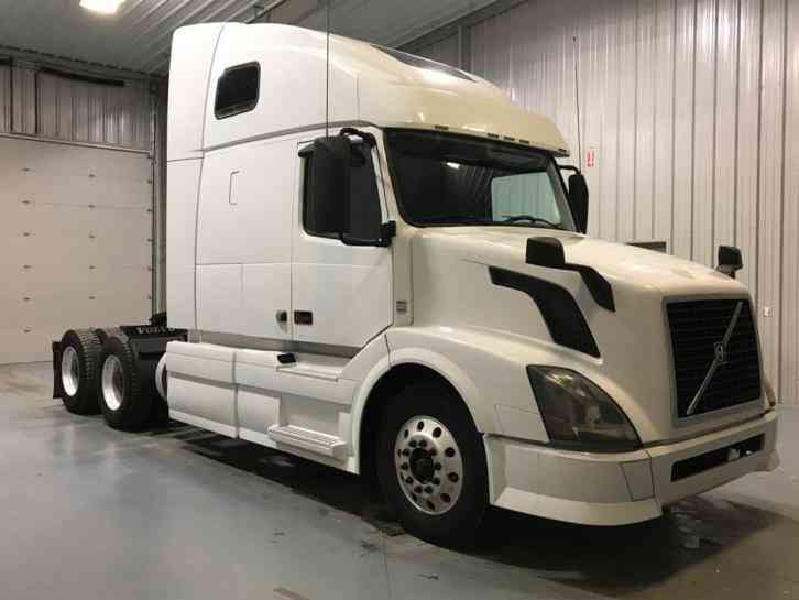 Volvo VNL670 -- (2013)