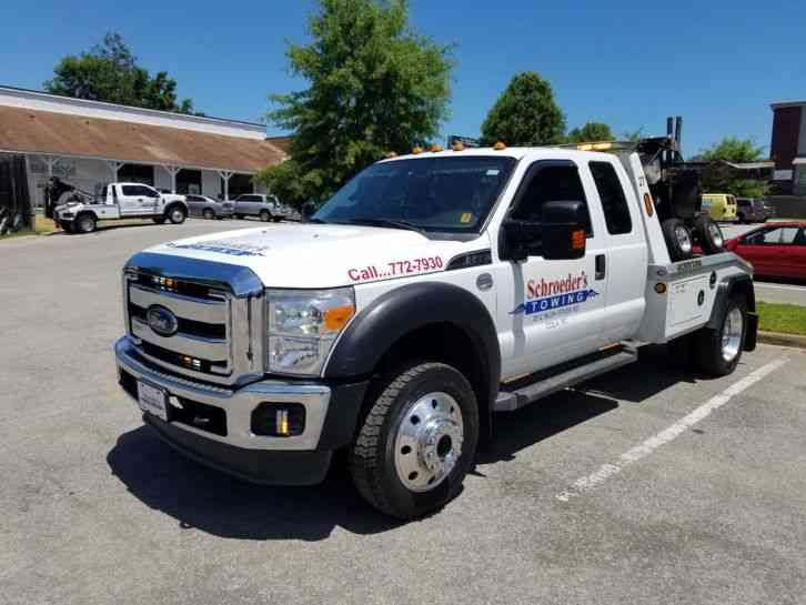 Ford F-550 4x4 (2014)