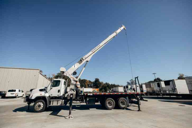 Freightliner 114SD (2014)