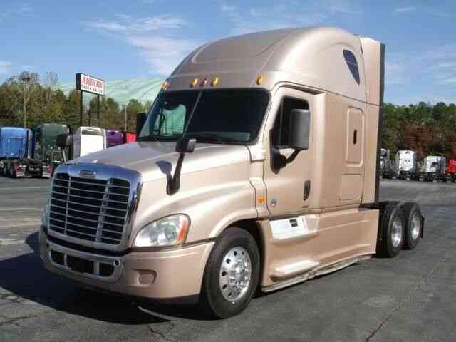 Freightliner CASCADEVO -- (2014)