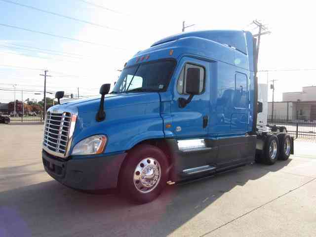 Freightliner CASCADIA -- (2014)