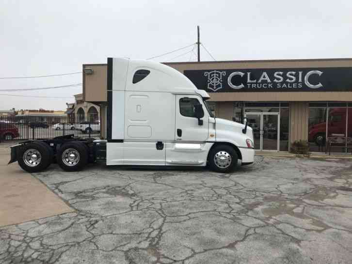 FREIGHTLINER CASCADIA -- (2014)