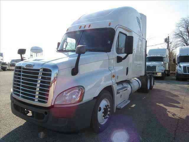 Freightliner CASCADIA -- (2014)