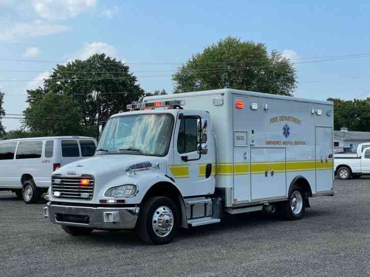 Freightliner M2 106 Used Ambulance Fire EMS Utility Cummins Diesel Auto (2014)
