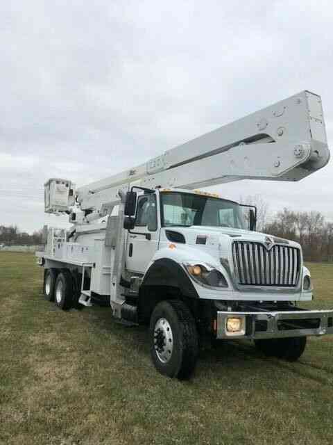 INTERNATIONAL BUCKET TRUCK (2014)