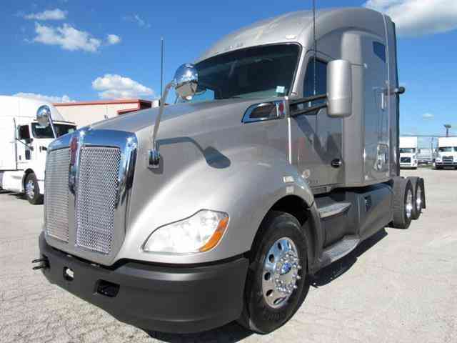 Kenworth T680 -- (2014)