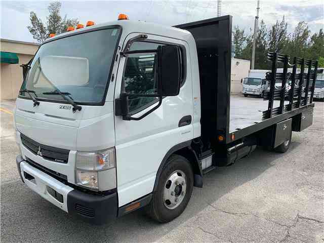 Mitsubishi Fuso -- (2013)