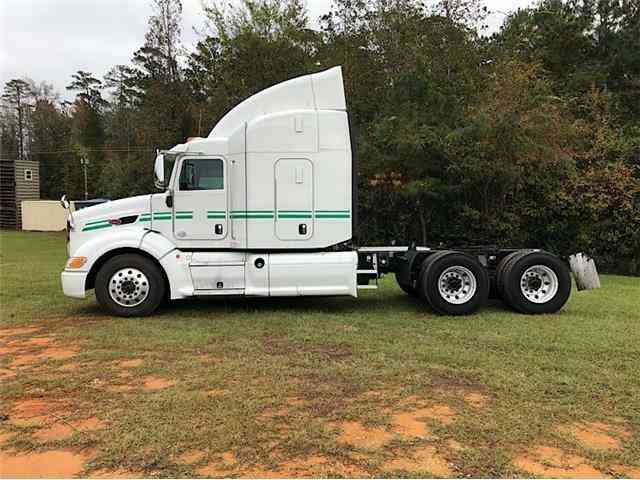 Peterbilt 384 PACCAR -- (2014)