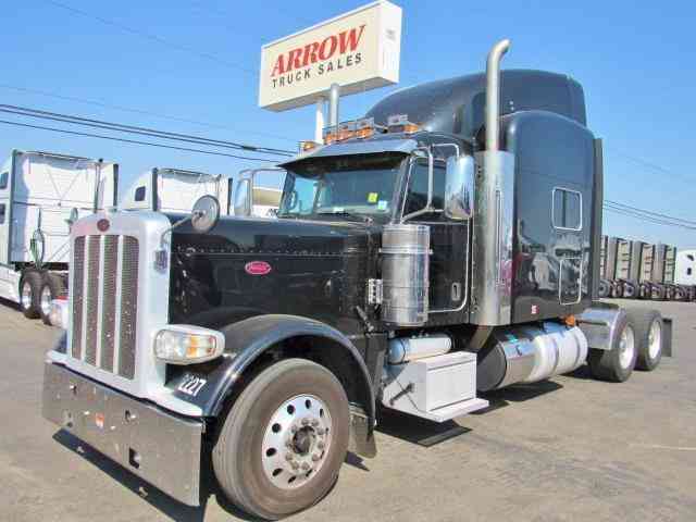 Peterbilt 389 -- (2014)