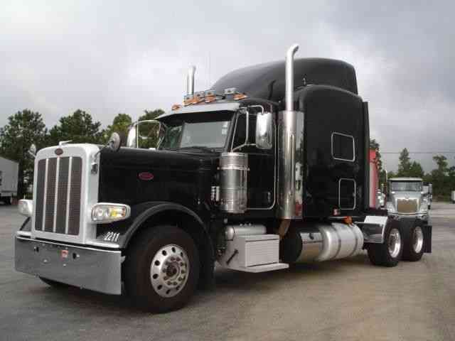 Peterbilt 389 -- (2014)