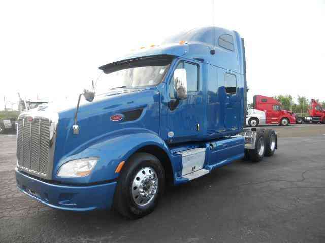 Peterbilt 587 -- (2014)