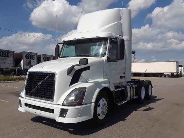 Volvo VNL300 -- (2014)