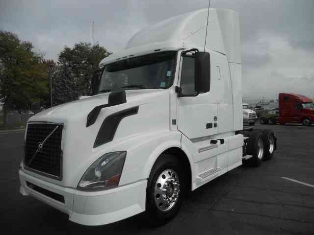 Volvo VNL430 -- (2014)