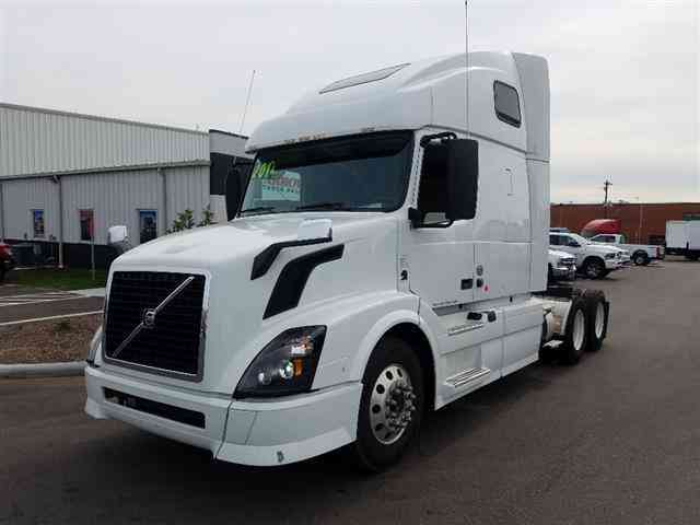 Volvo VNL670 -- (2014)