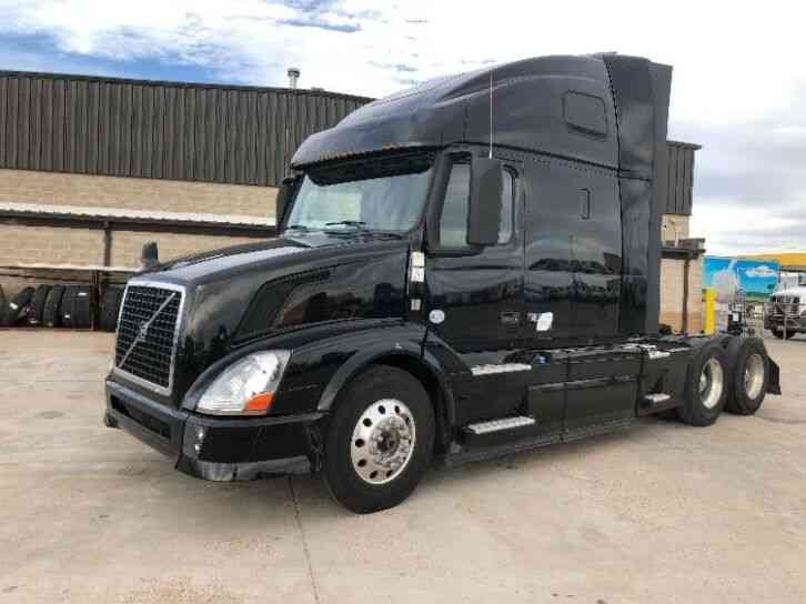 Volvo VNL62670 (2014)