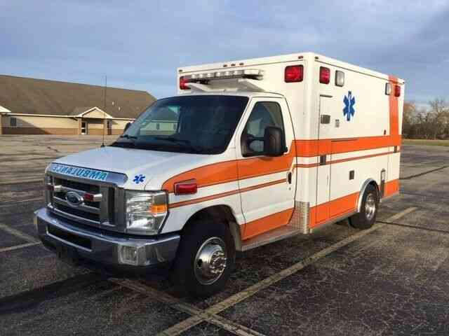 Ford E350 McCoy-Miller Type III Ambulance 142SE 5. 4L Gas 166k miles (2015)
