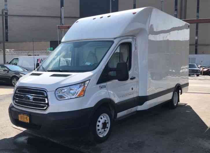 Ford Transit E350 (2015)