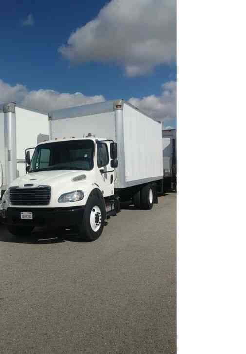 FREIGHTLINER 18FT BOX CUMMIS -AUTO- 26, 000# gvw WE SHIP - FINANCE- WARRANTY (2015)